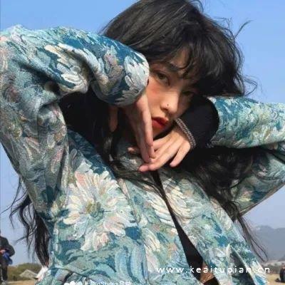 好看的气质美女高清真人头像图片大全