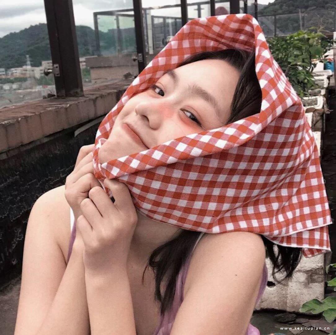 热门美女头像图片|六月美人头像虽迟但到