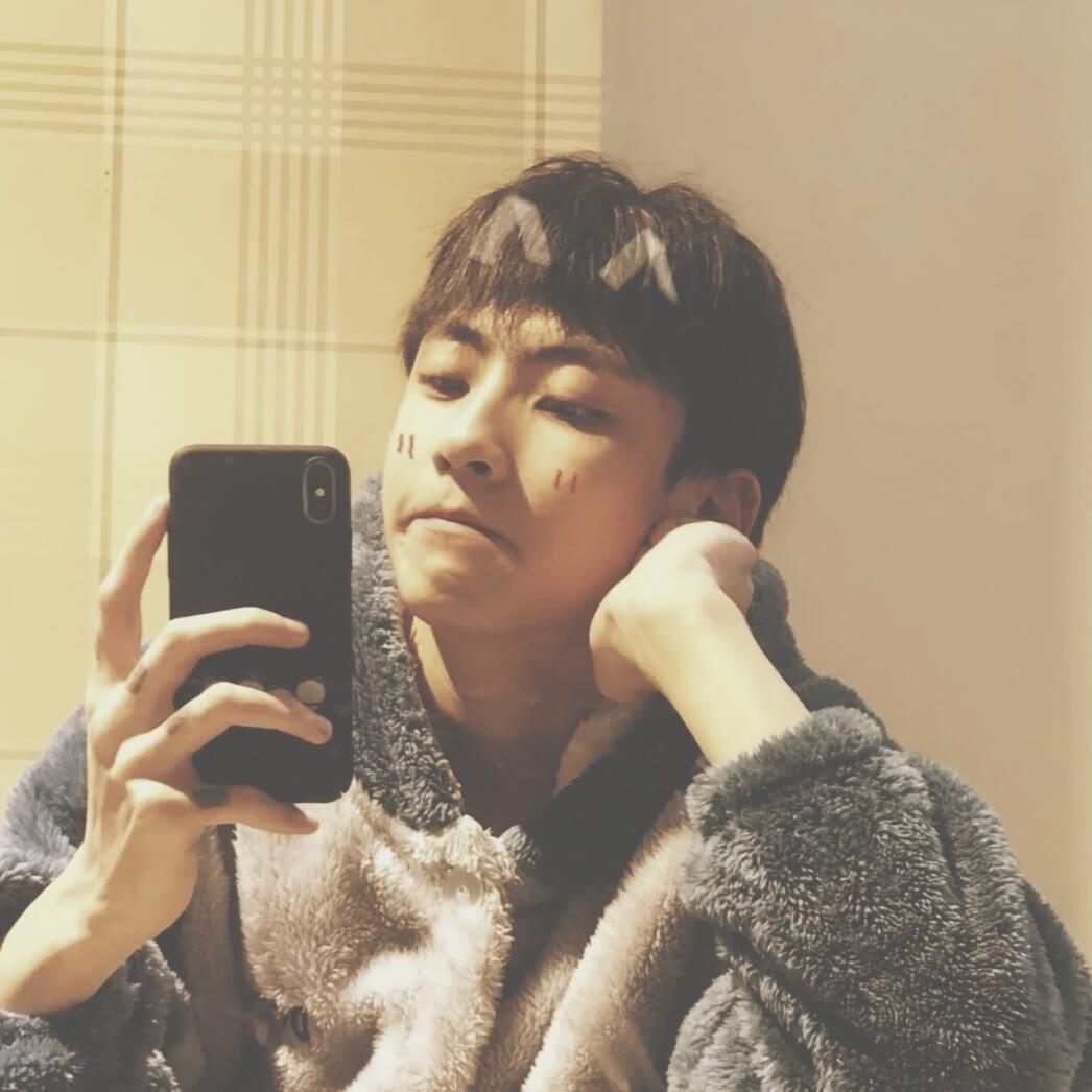 是2021夏天的心动|帅气的气质男生头像图片