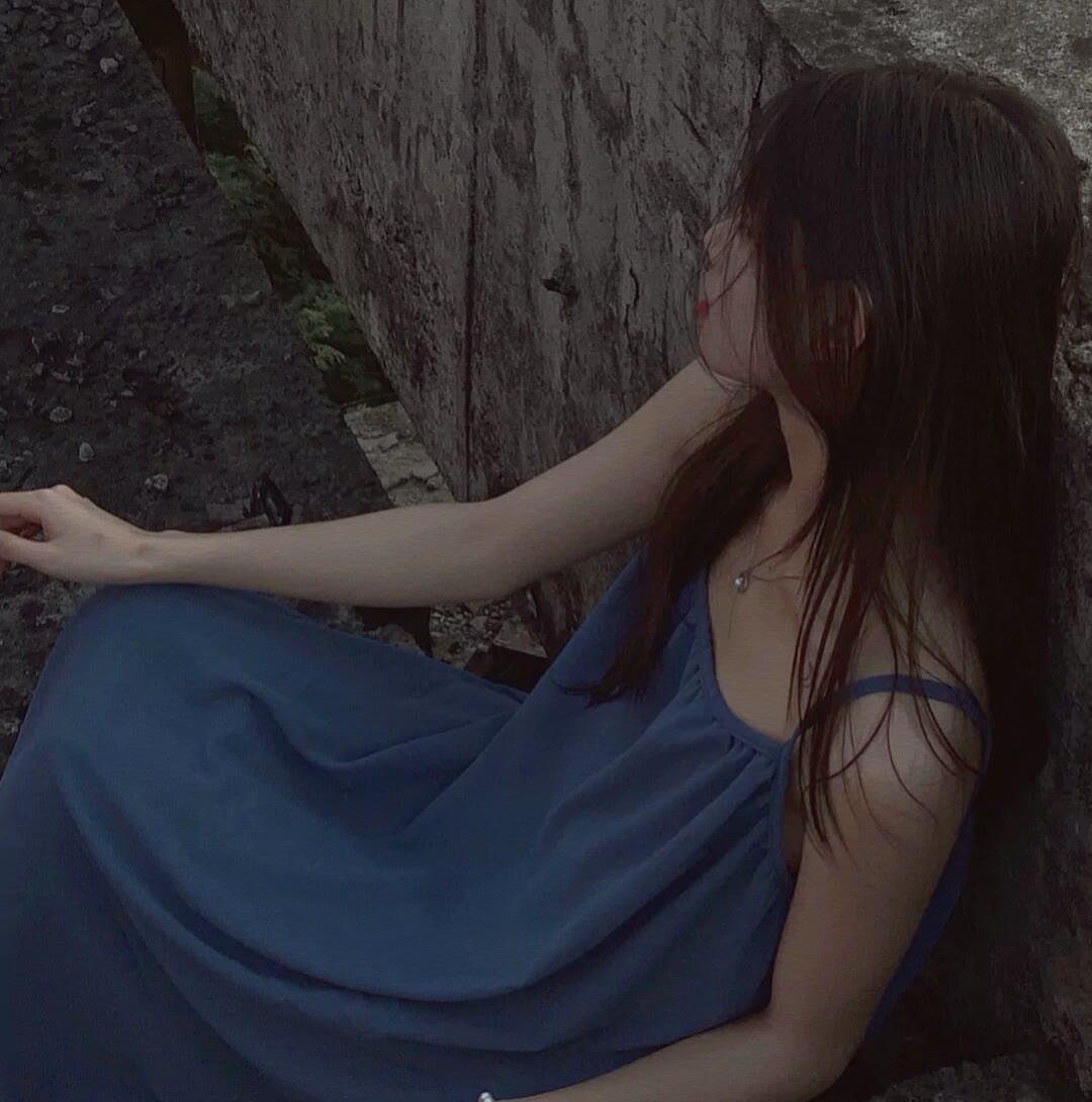 吹过夏日的晚风更加清新的女生青春头像图片