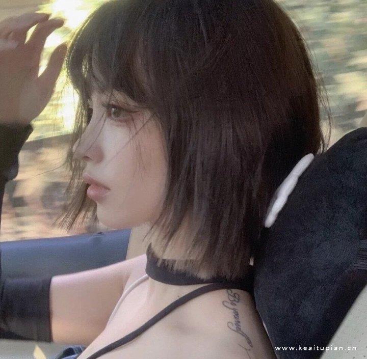 精选2021高冷个性气质女生微信高清头像图片