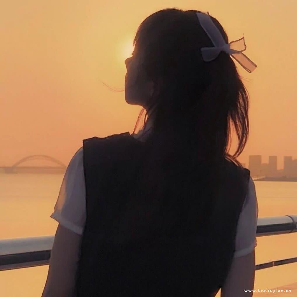 夏日限定浪漫夕阳落日唯美女生头像图片