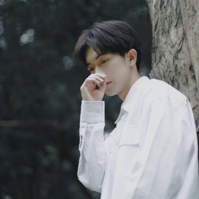 落日阳光帅气男生高冷个性微信头像图片