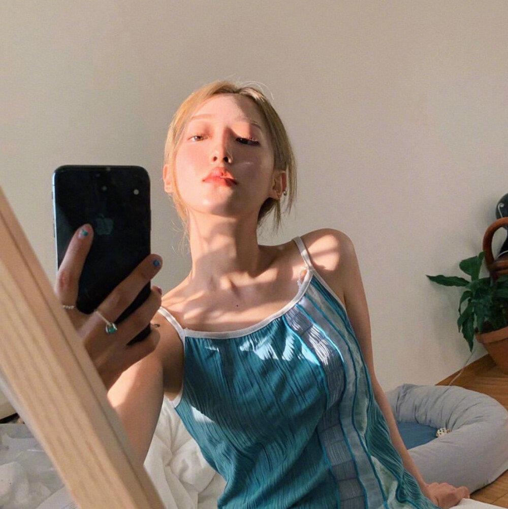 2021最火爆的漂亮真人女生头像图片