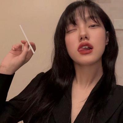 独一无二的2021小众女头 个性美女头像