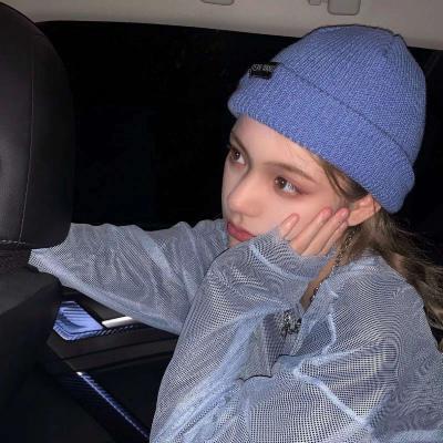 独一无二的2021小众女头 个性美女头像