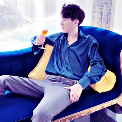 2021最新精选好看的男生自拍头像