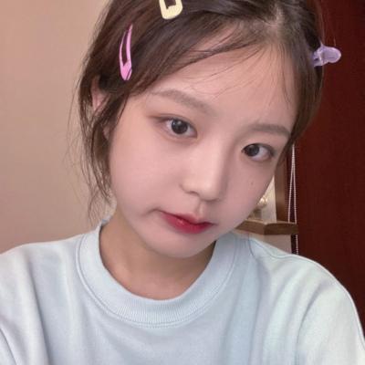 文艺时尚美女头像 高冷只是假象