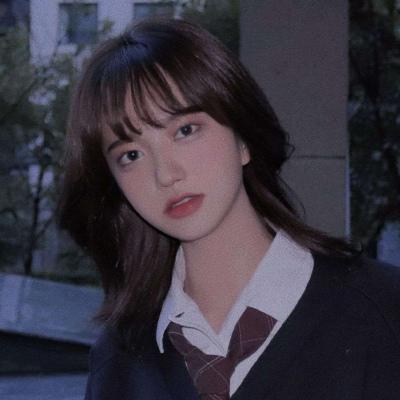 文艺时尚美女头像 高冷只是假象