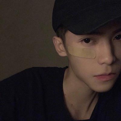 男生真人个性帅气高冷微信高清头像图片