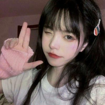 好看不易撞的个性美女高冷头像