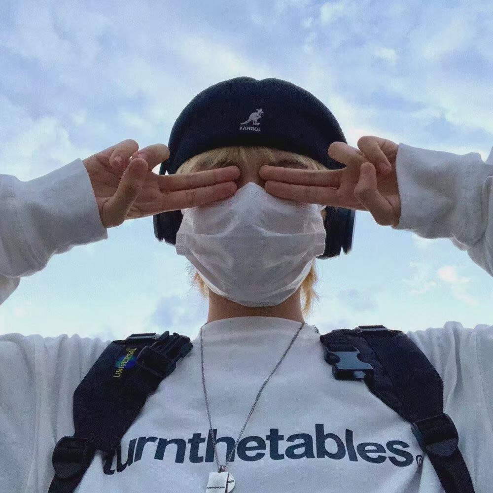 2021最新帅气男生微信高清头像