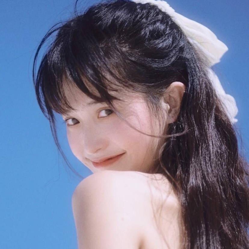 可爱的女孩子是宝藏·美女热门头像图片
