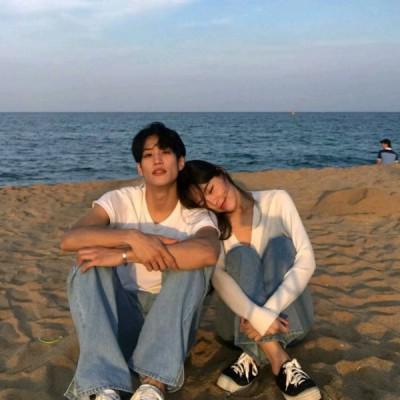 小清新情侣日常亲密合照微信头像