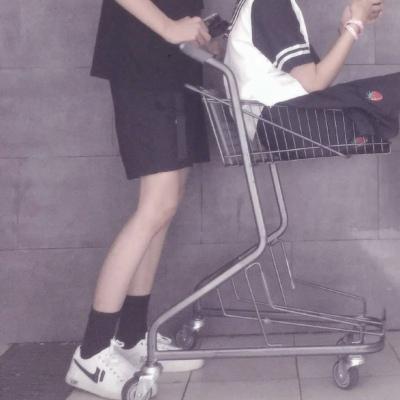 你在我这永远是小朋友·恋人一人一张头像图片