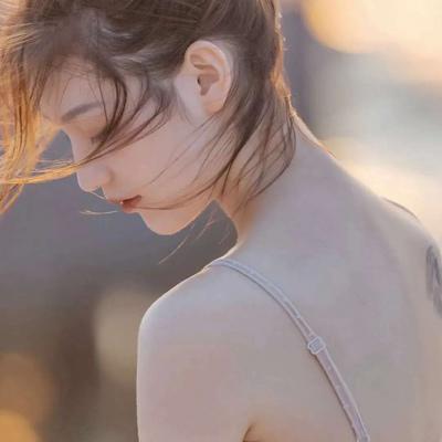 神仙气质高颜值美女复古风头像