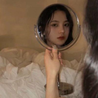 神仙气质高颜值美女复古风头像