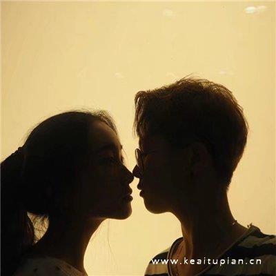 情侣自拍一对两张高清微信真人头像