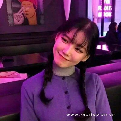 穿情侣装秀恩爱的真人情侣头像图片