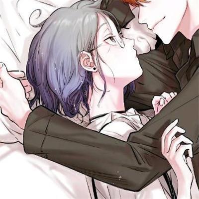 动漫一男一女温柔情侣头像图片