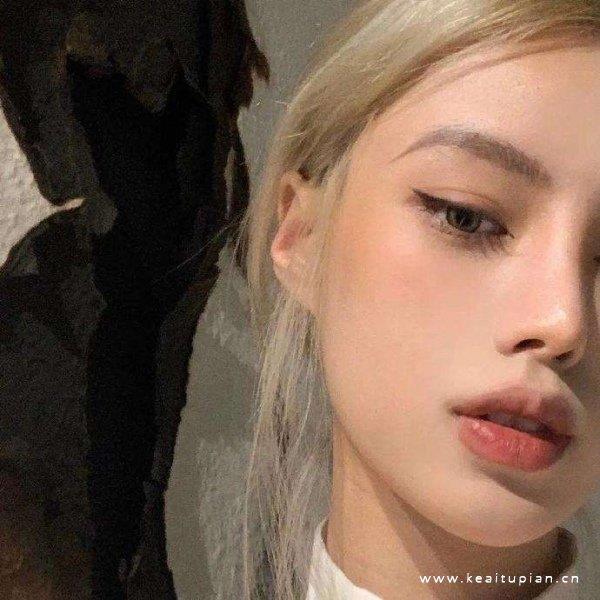 气质女生个性照片高清真人头像
