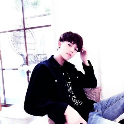 网上男生帅气自拍头像图片