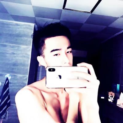 网上男生帅气自拍头像图片