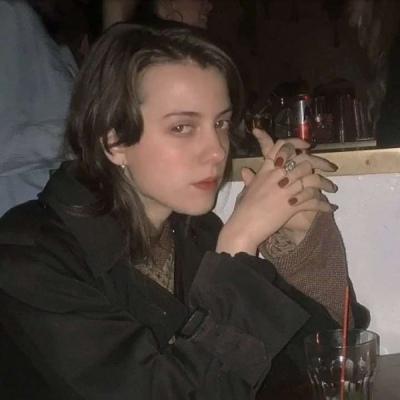 ins漂亮的丧系欧美女生头像