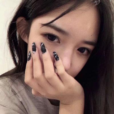 很潮很hippop的个性时尚美女头像图片