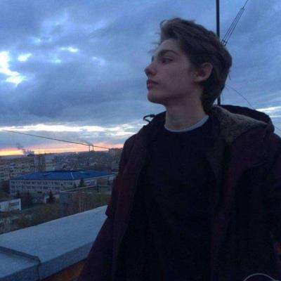 欧美风男生帅气微博高清头像图片