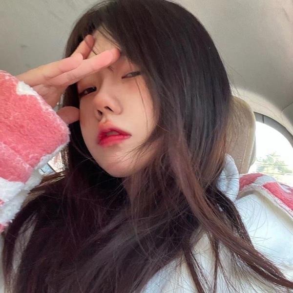 ins个性有范的真人美女小众头像图片