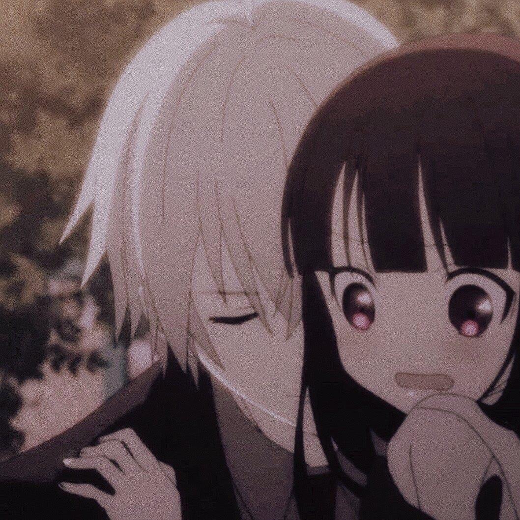 唯美粉嫩的动漫情侣qq头像图片