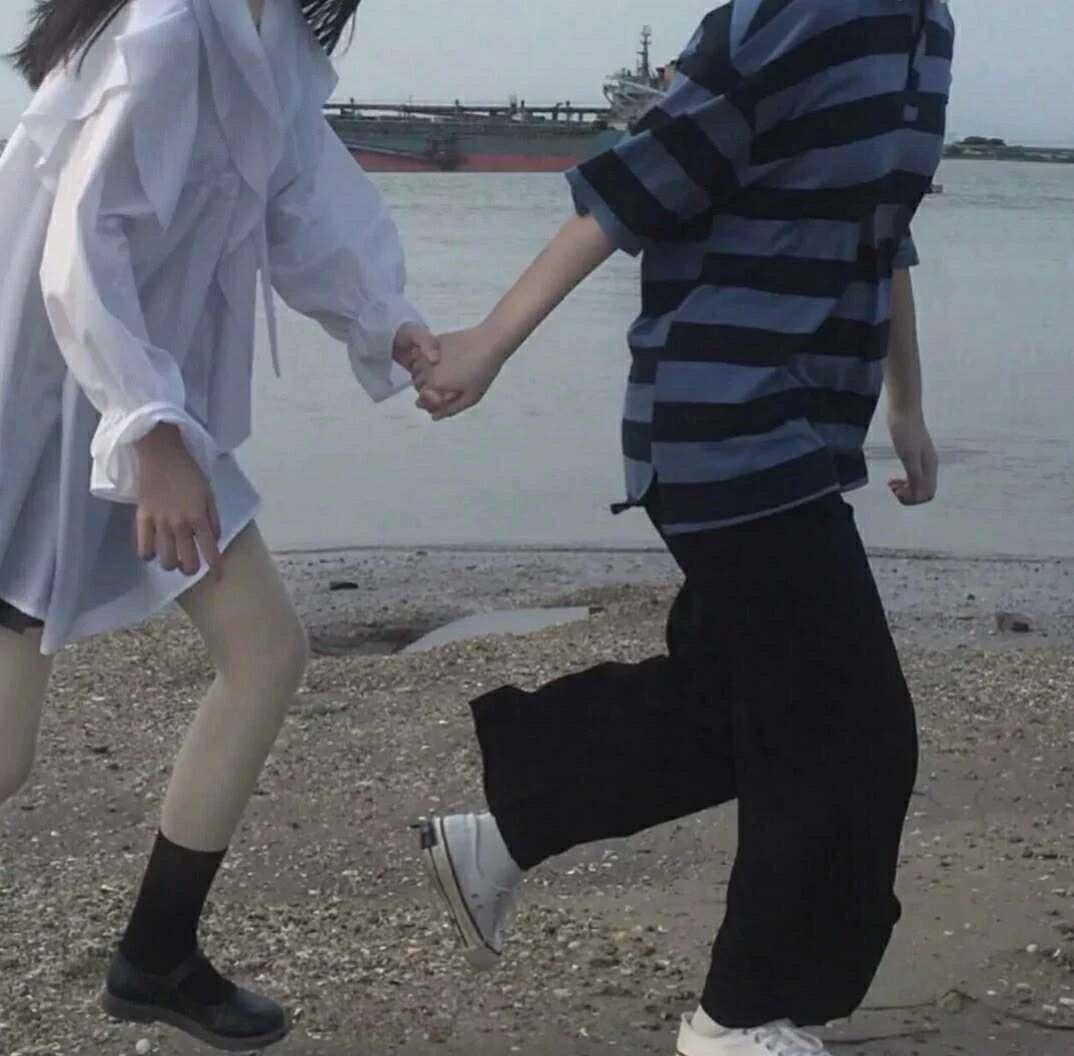 真人情侣文艺范甜蜜合照头像图片