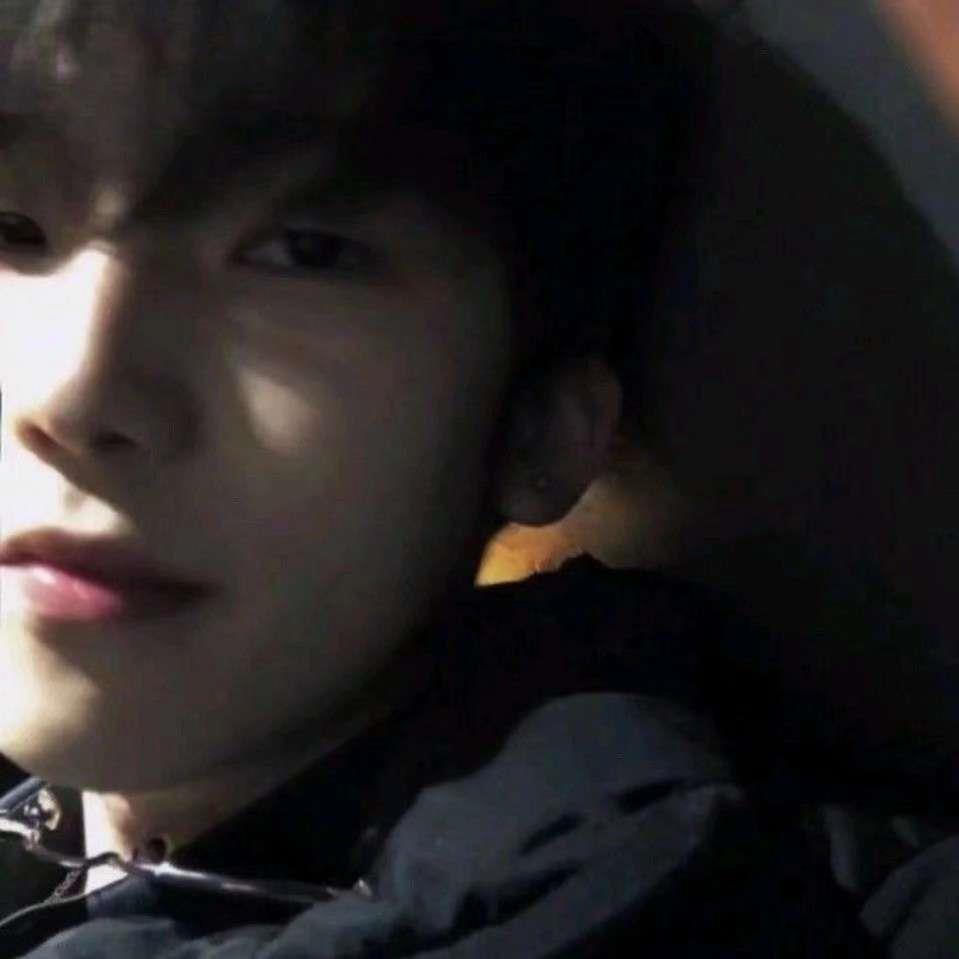 2021精选高冷帅气男生微信qq头像图片