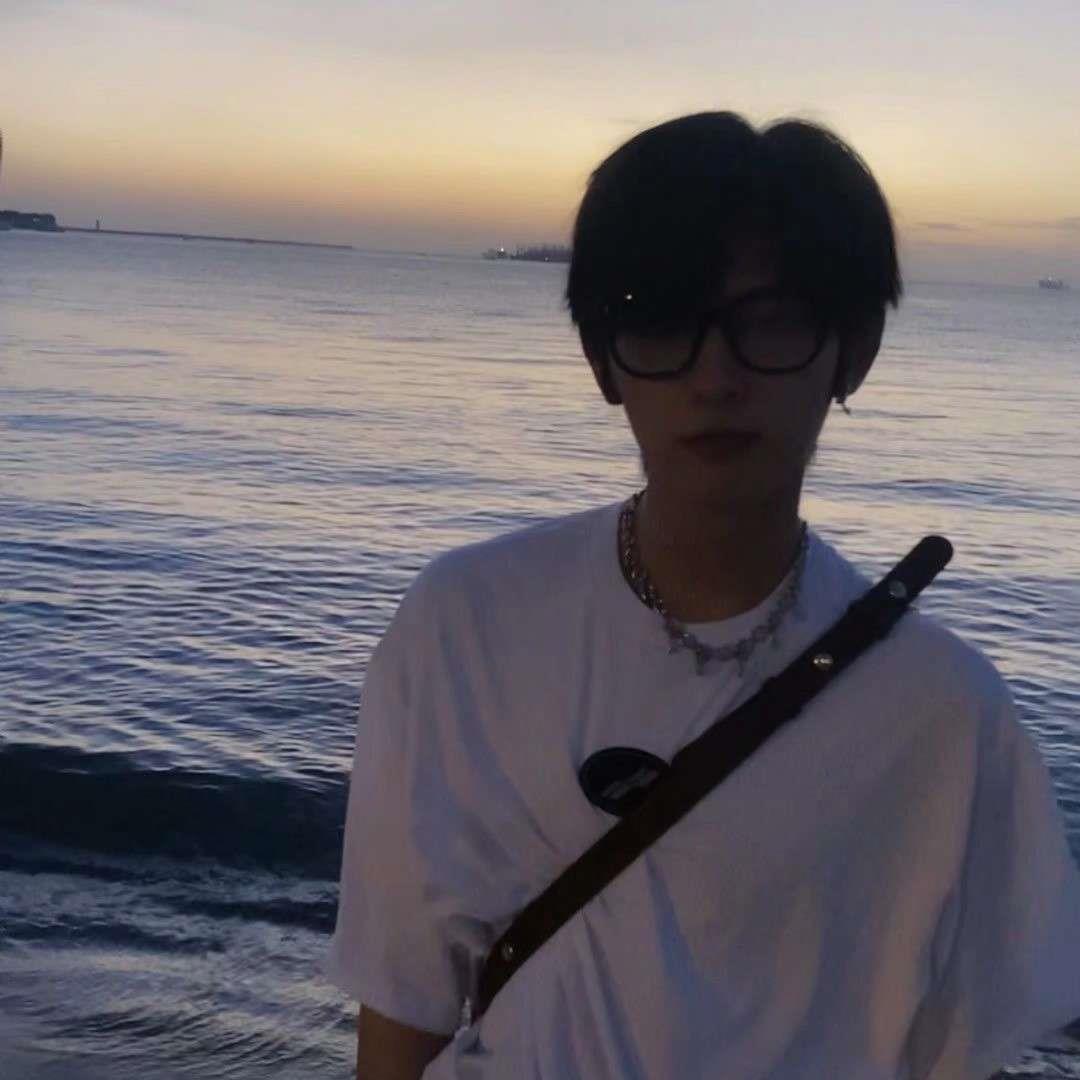 2021精选高冷帅气男生微信qq头像图片