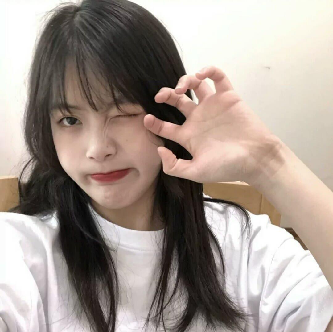 ins真人女生个性有范头像图片