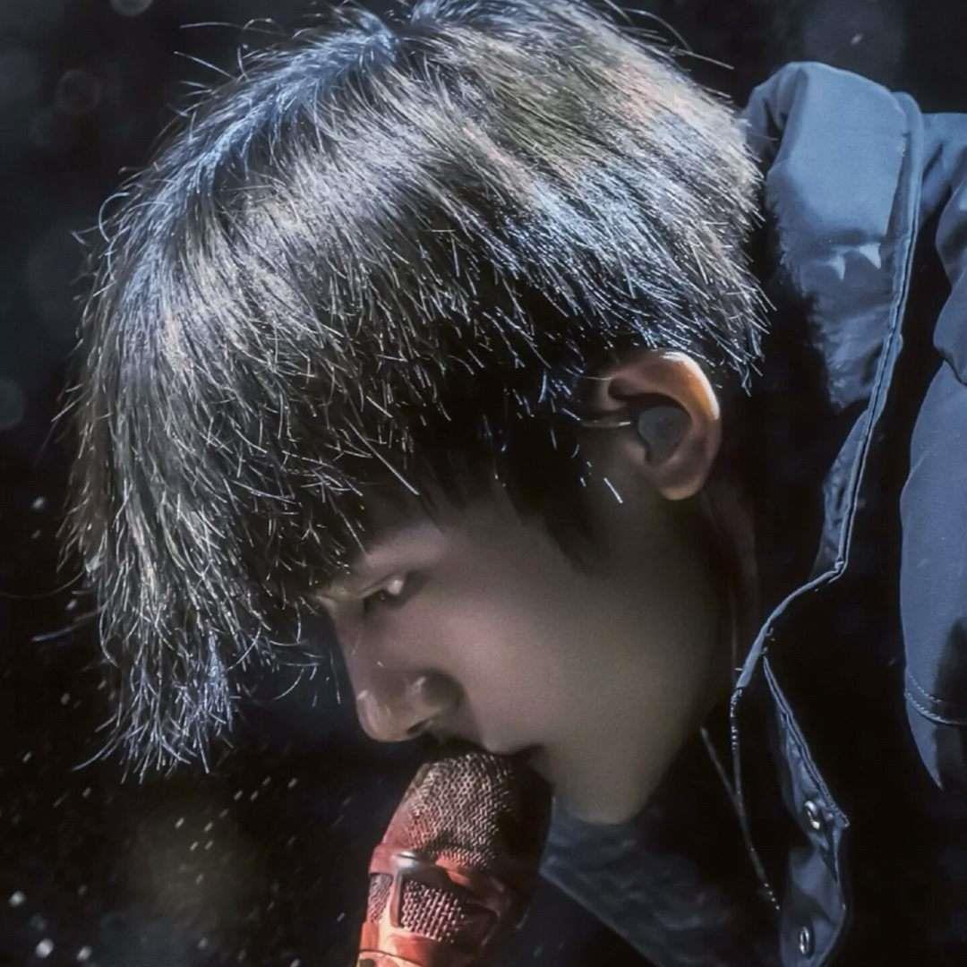 帅气男生阳光清新的微信头像图片