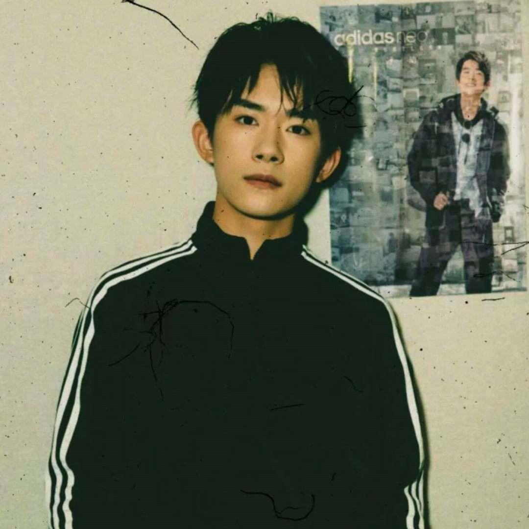 帅气男生阳光清新的微信头像图片