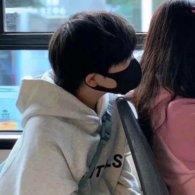 最新真人情侣合照温馨头像图片