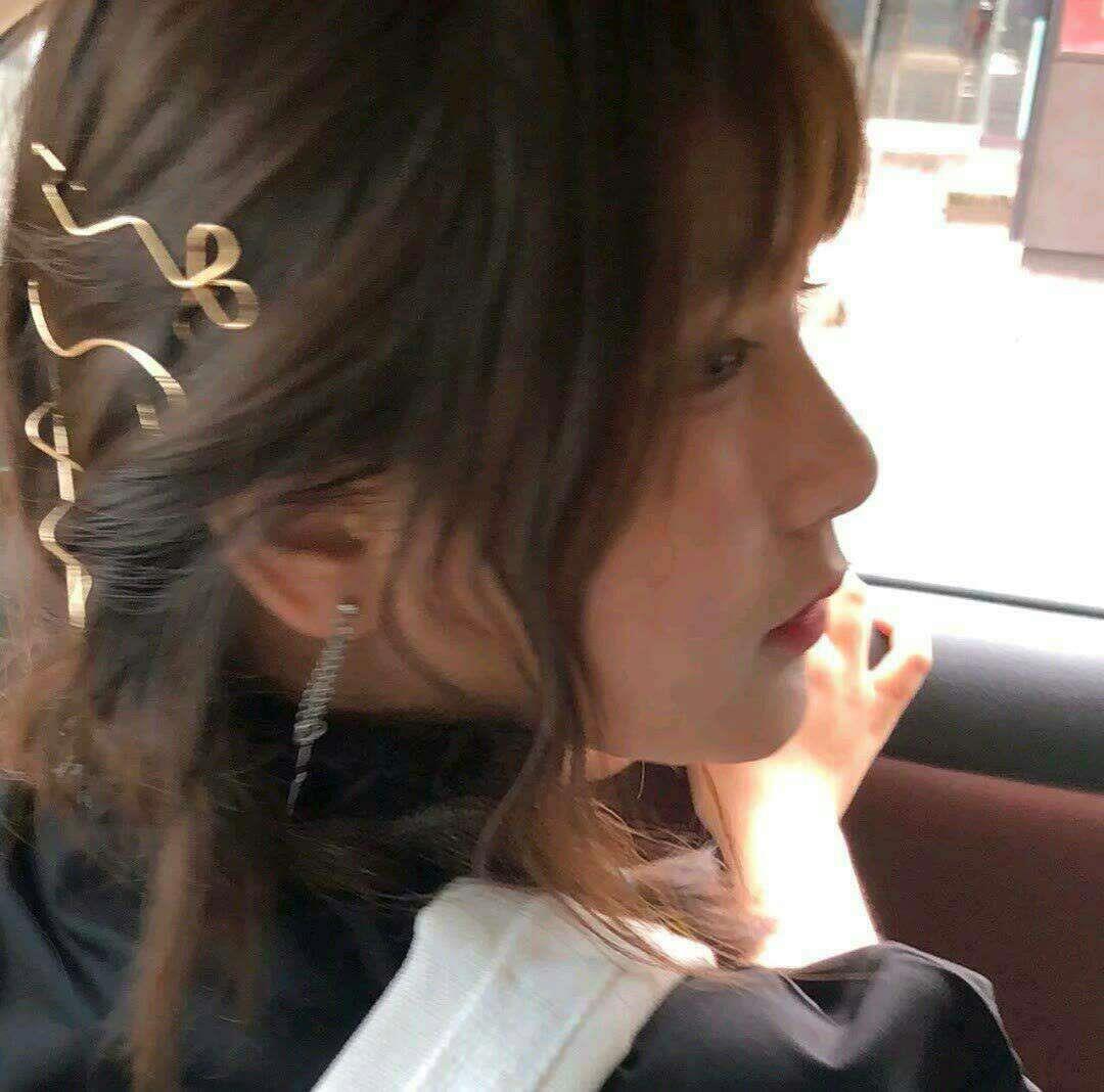 宋喻妍温柔甜美女生qq头像图片