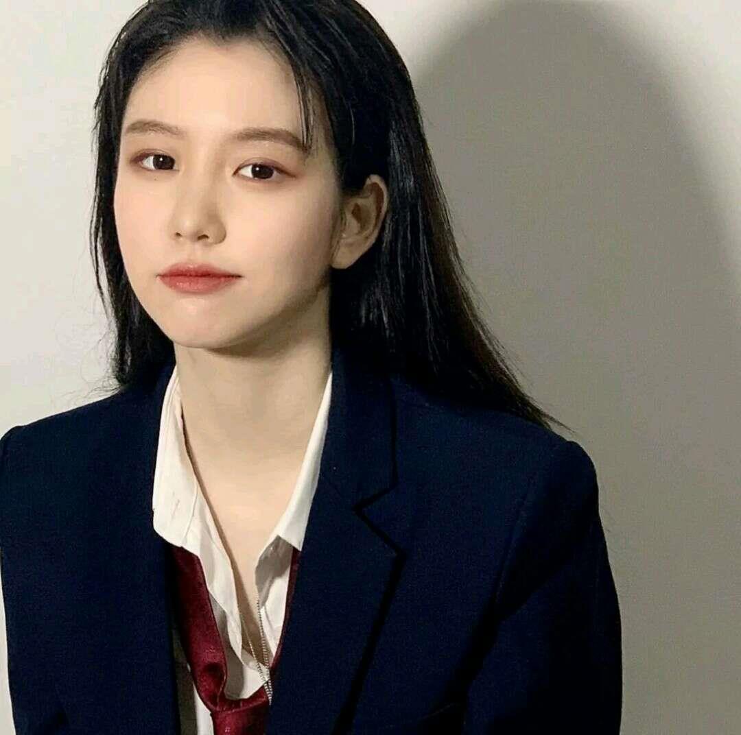 甜美气质高级女生微信头像图片