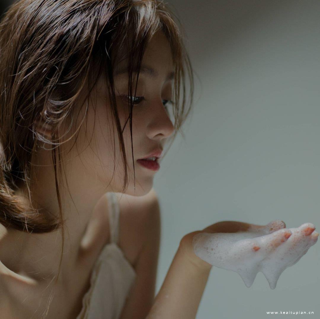 气质个性女生高清头像图片