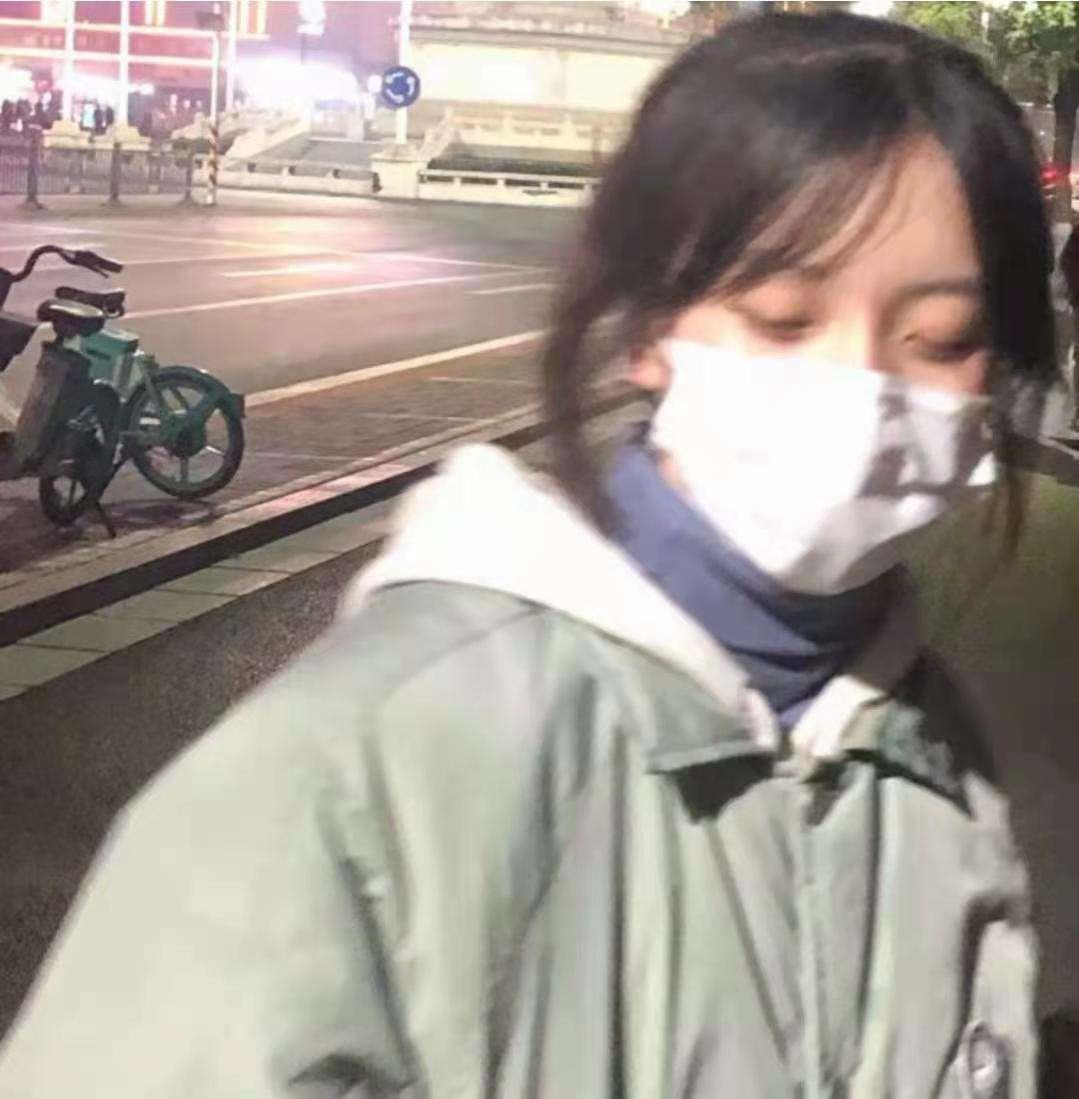 一组不露脸的高级个性qq头像图片