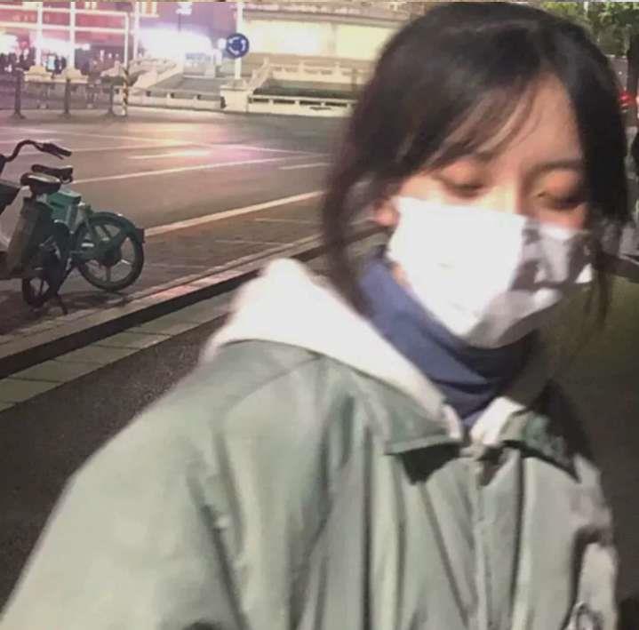 一组不露脸的高级个性qq头像图片