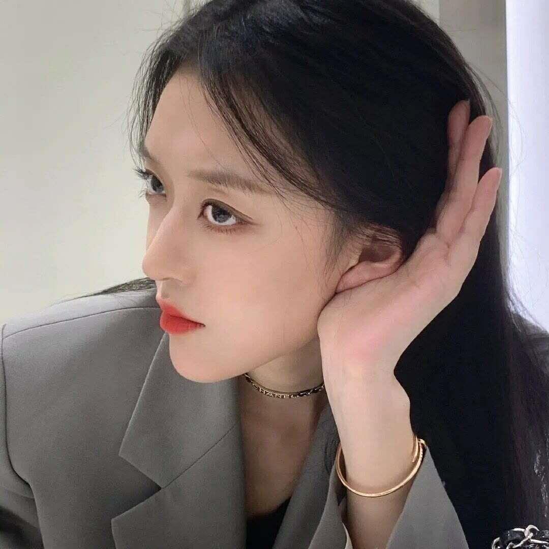 ins气质温柔的漂亮女生头像图片