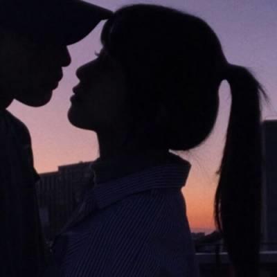 情侣两张一对的甜美高冷个性头像图片