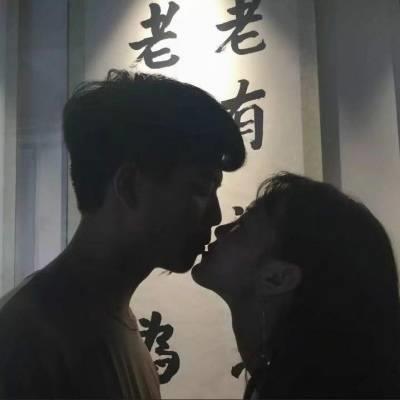 情侣两张一对的甜美高冷个性头像图片
