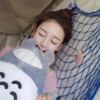 可爱清新小女生好看自拍头像图片