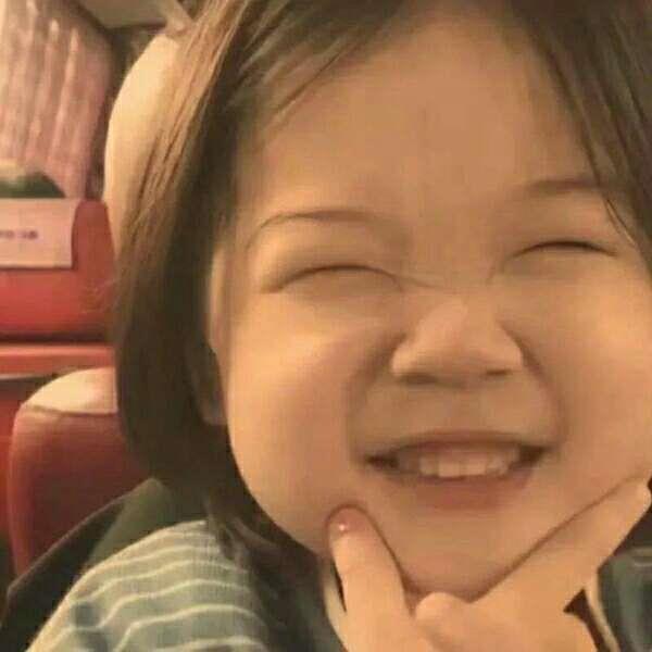 我不要困难把我们挤散·超甜情侣头像