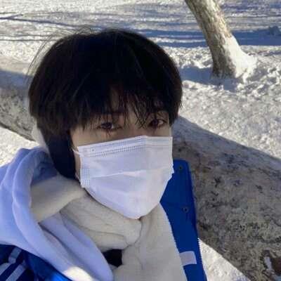 日常帅气加倍的真人男生精选头像图片